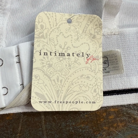 Free People Intimately Ivory Bralette NWT - Picture 3 of 6